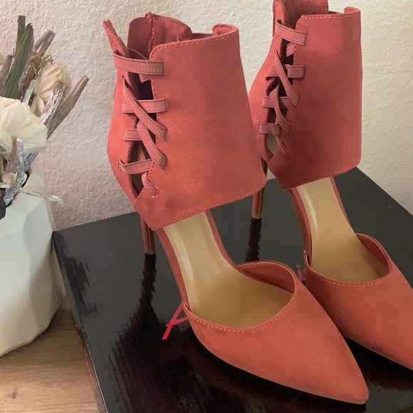 MAUVE  ANNE MICHELLE, POINTY TOE PUMP - Picture 1 of 5